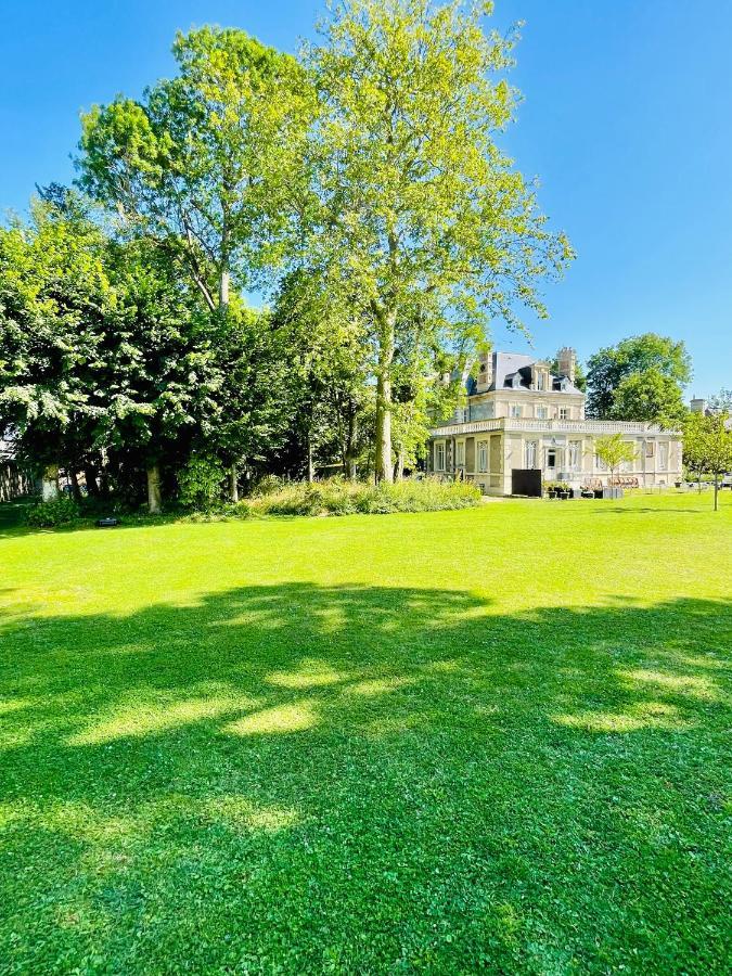 Chambres D'Hotes Le Clos Des Marronniers Douvres-la-Délivrande Exterior foto